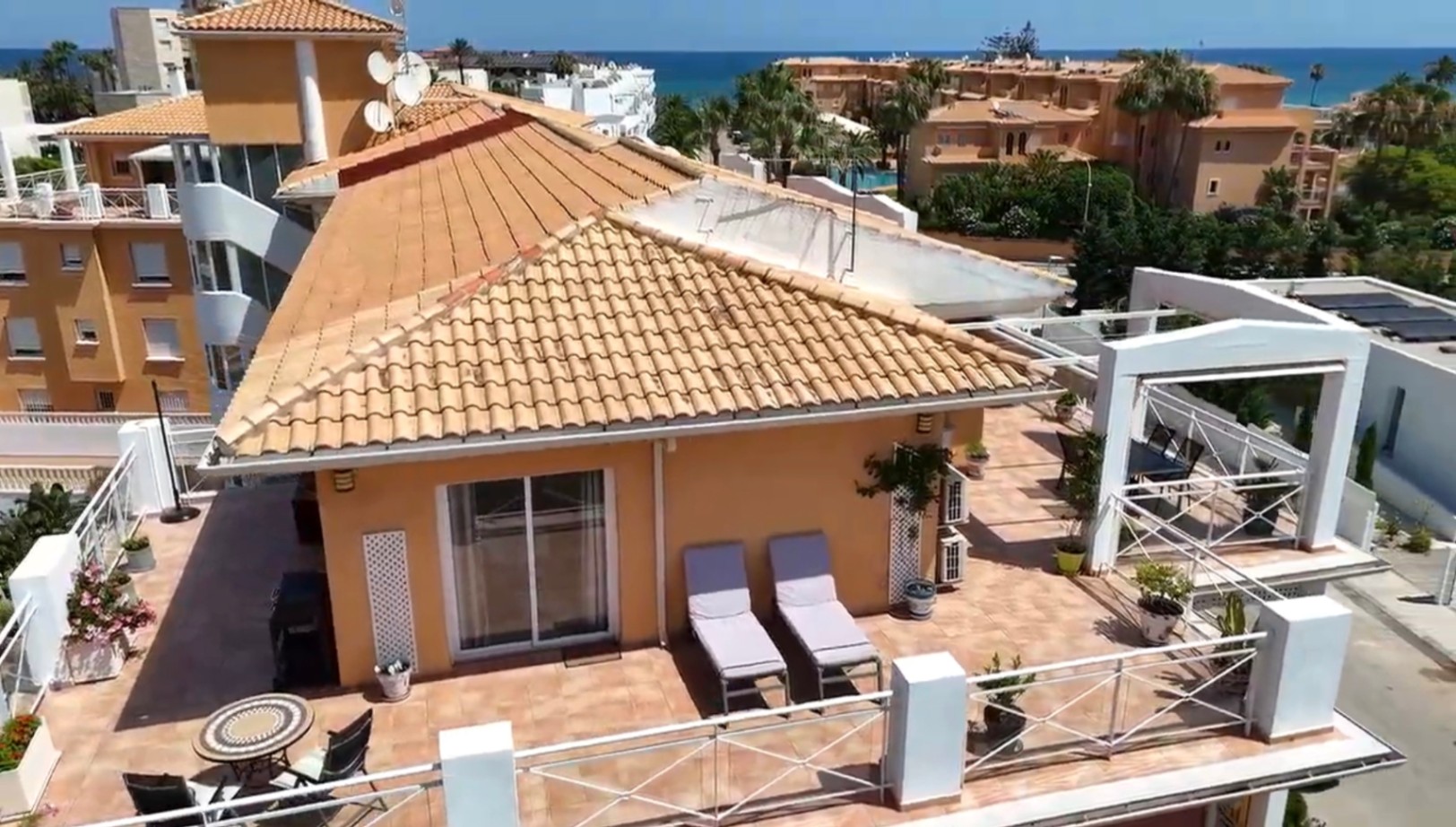 Ático espectacular a pasos del mar en Las Marinas, Dénia